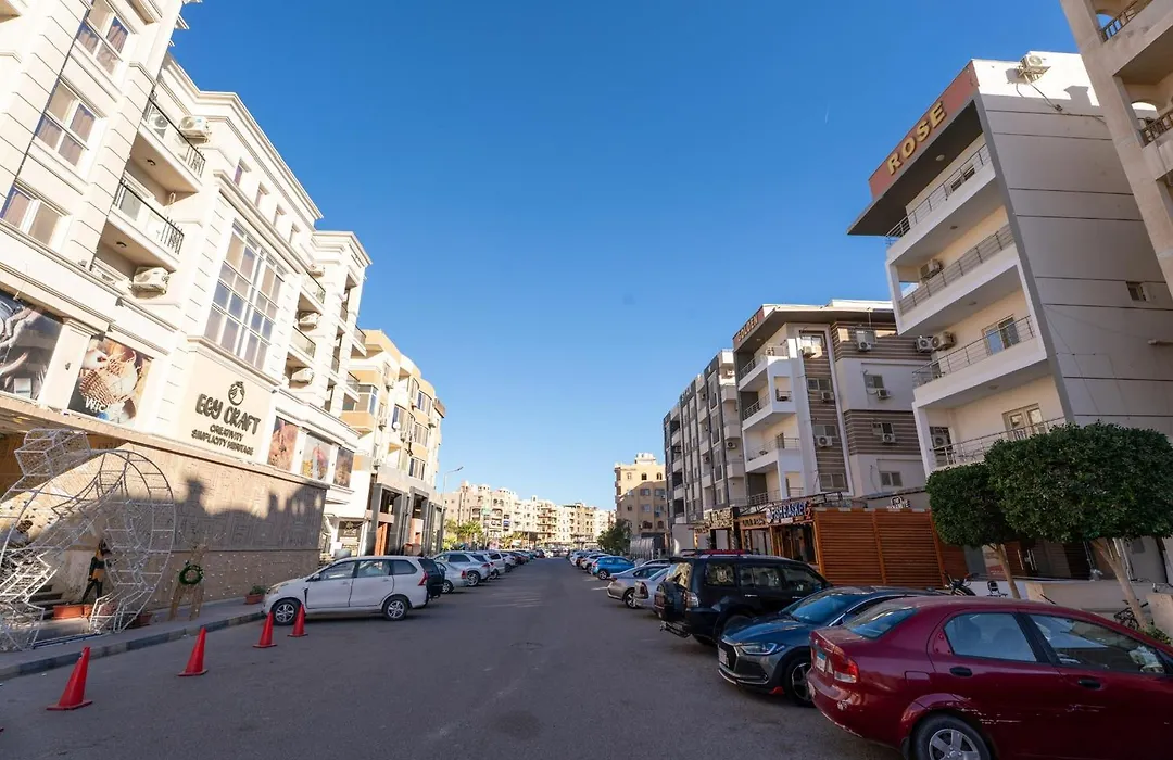 Hurghada Luxury Apartment 002-1